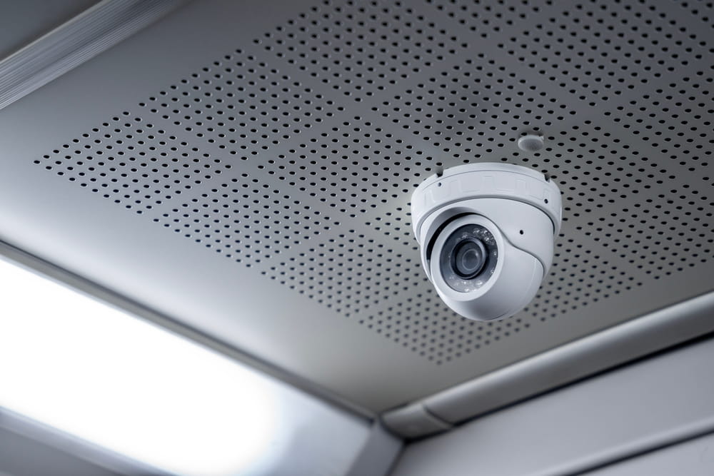 Installer des caméras de surveillance dans les parties communes : étapes clés et précautions à prendre